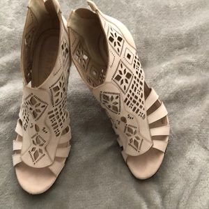 Firth Heels (worn once)